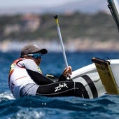 María de Lluc Bestard con sus entrenadores Andrià Barceló y Edu Ferrer