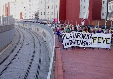 Cerca de 6.000 leoneses reclaman la llegada del tren de vía estrecha al centro de la ciudad