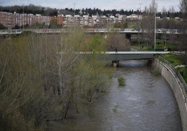Todas las carreteras cortadas en Madrid por las lluvias y el riesgo de inundación ante la crecida de los ríos