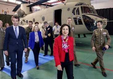 Moncloa anuncia 2.000 millones para Defensa en ausencia de la ministra Robles