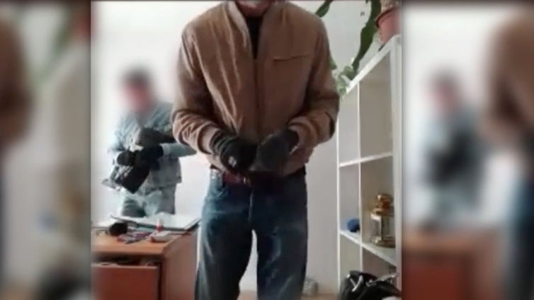 Cazan unos ladrones de casas en serie: se sospecha de 30 asaltos en dos años por el método del 'bumping' en Madrid