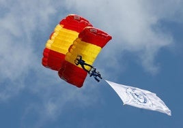 El Día de las Fuerzas Armadas despliega su fuerza en Las Palmas: 1.127 efectivos, 23 aviones y 14 buques