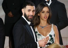 Karim Benzemá oficializa su relación con la actriz Lyna Khoudri en la alfombra roja de Cannes